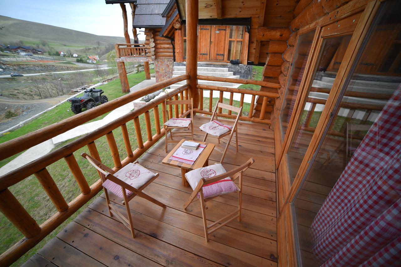 Wooden Valley Zlatibor Resort Exteriör bild